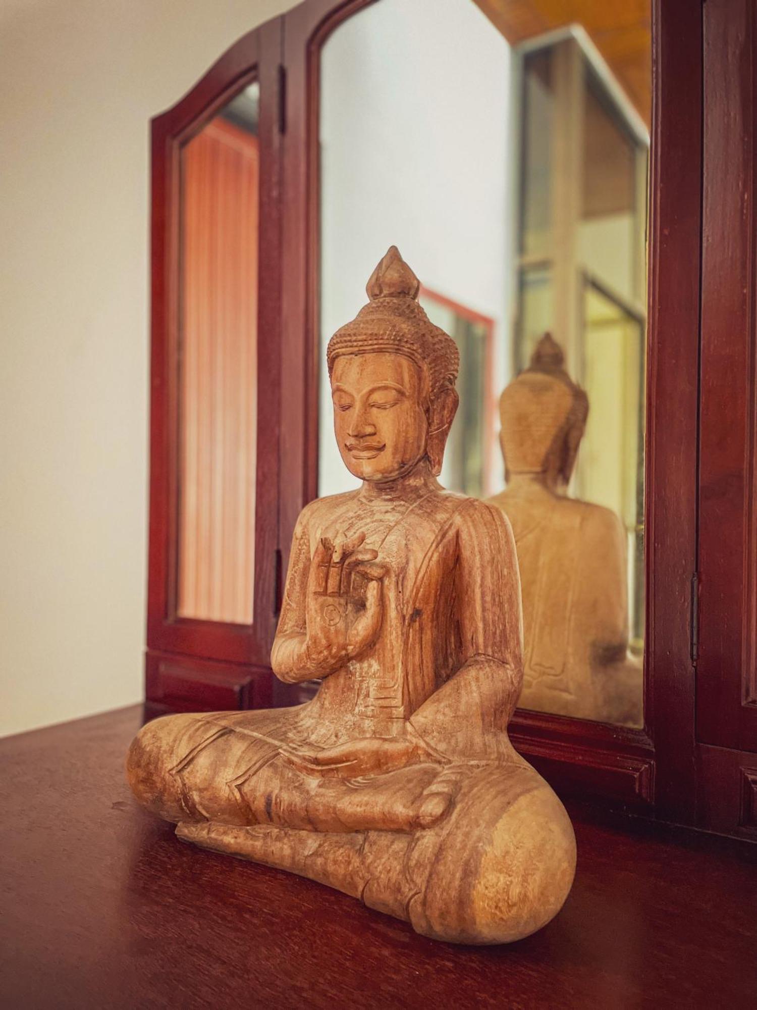 Birdcage Boutique Otel Phnom Penh Dış mekan fotoğraf