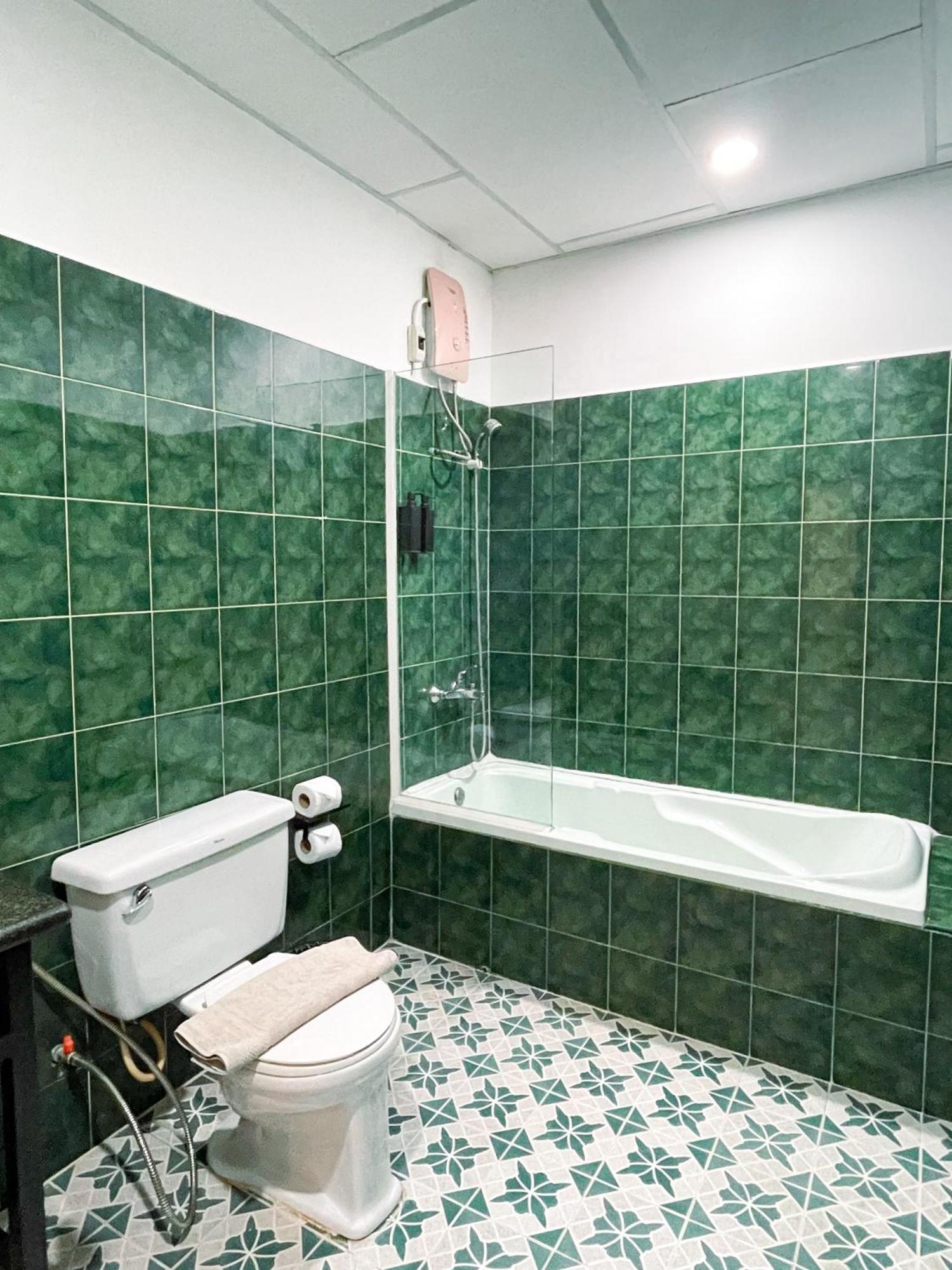 Birdcage Boutique Otel Phnom Penh Dış mekan fotoğraf