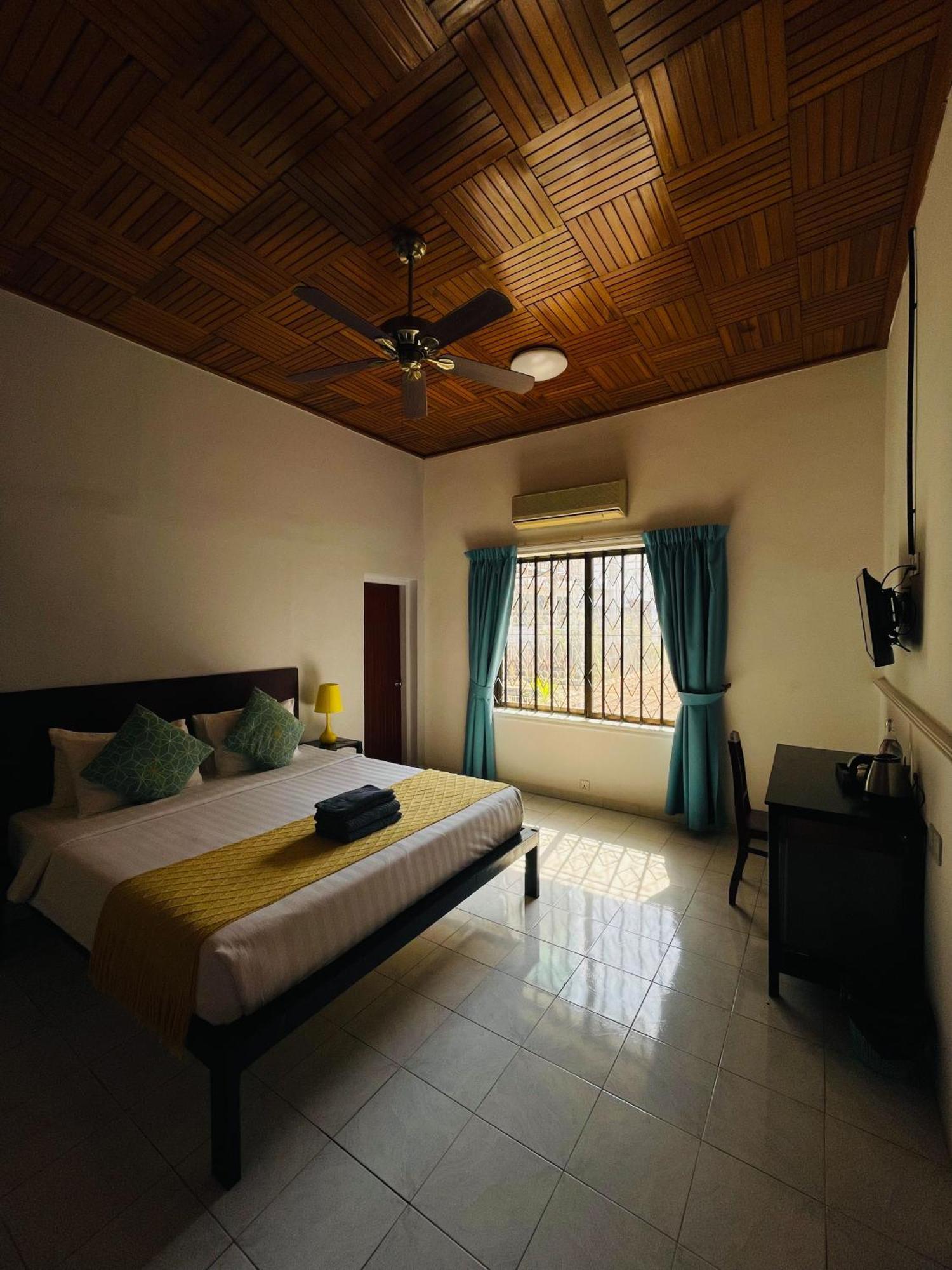 Birdcage Boutique Otel Phnom Penh Dış mekan fotoğraf